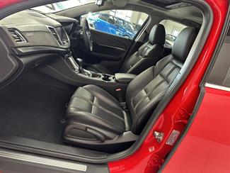 2016 Holden Commodore - Thumbnail