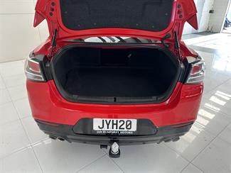 2016 Holden Commodore - Thumbnail