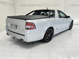 2017 Holden Commodore - Thumbnail