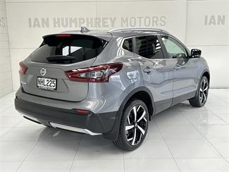 2021 Nissan Qashqai - Thumbnail