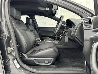 2010 Holden HSV - Thumbnail