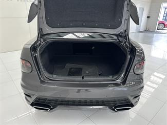 2010 Holden HSV - Thumbnail