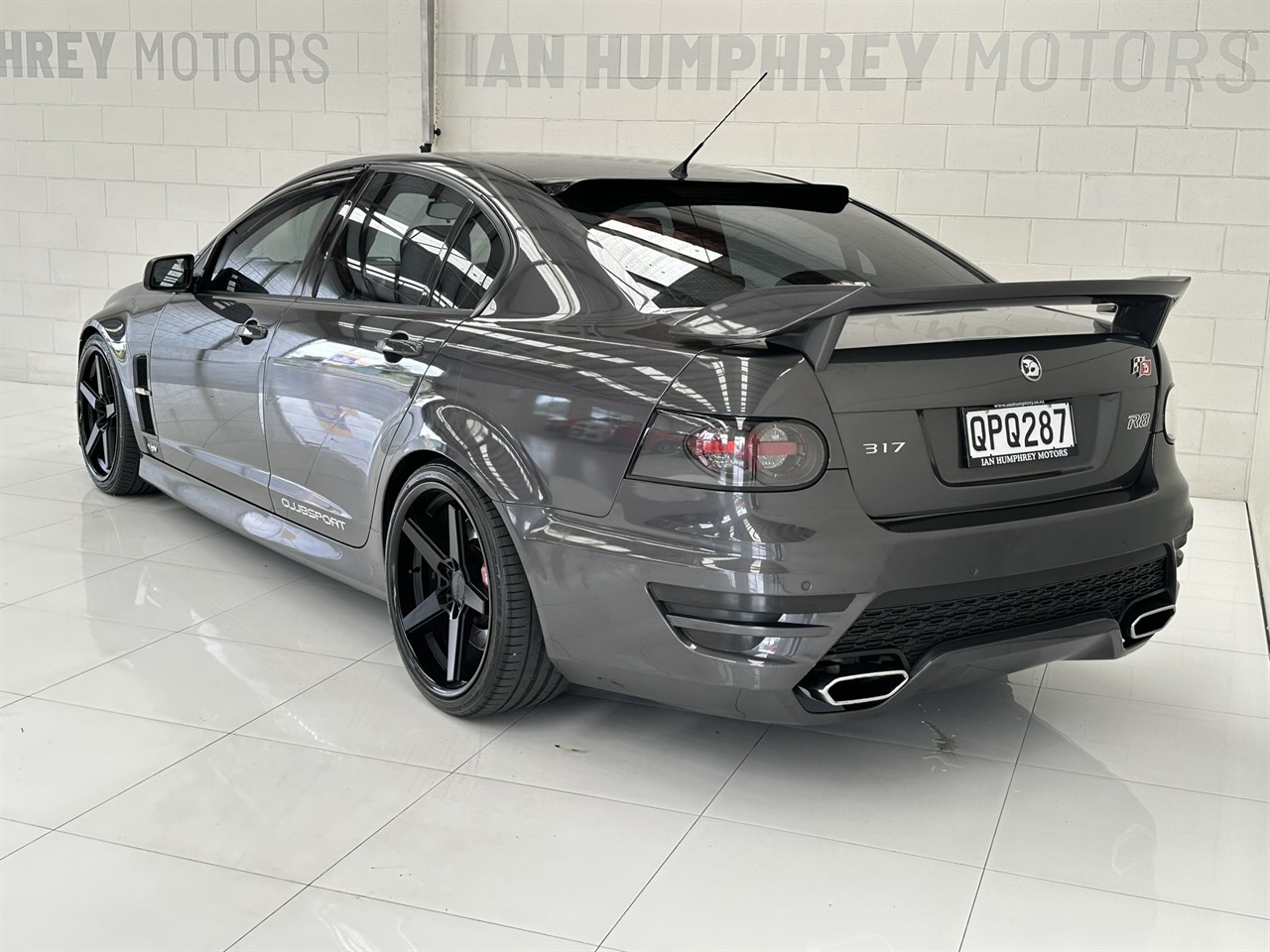 2010 Holden HSV