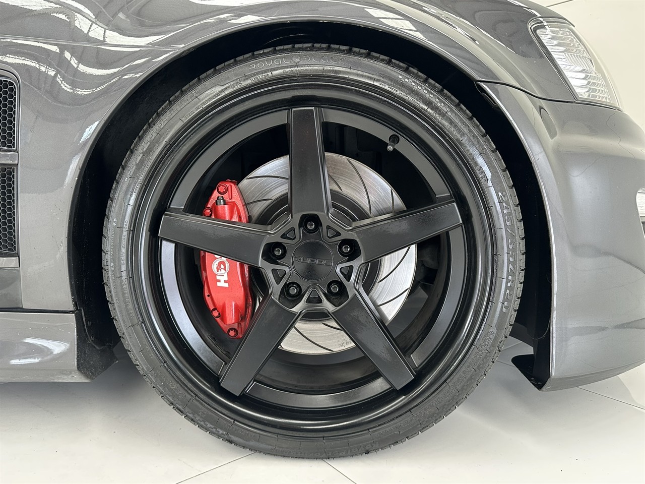 2010 Holden HSV