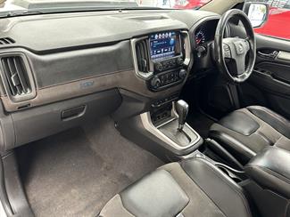 2020 Holden HSV - Thumbnail