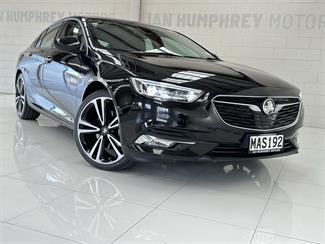 2019 Holden Commodore - Thumbnail