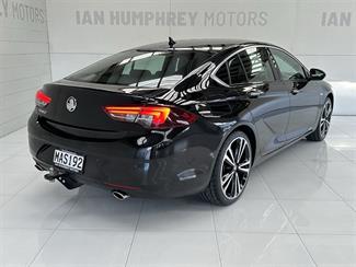 2019 Holden Commodore - Thumbnail