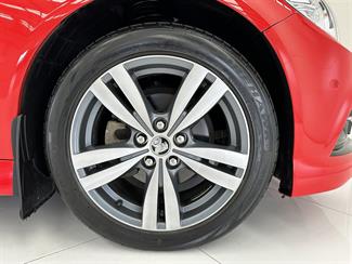 2015 Holden Commodore - Thumbnail
