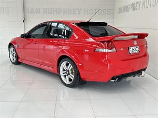 2010 Holden Commodore - Thumbnail