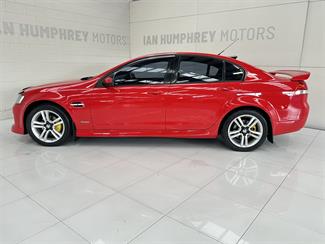 2010 Holden Commodore - Thumbnail