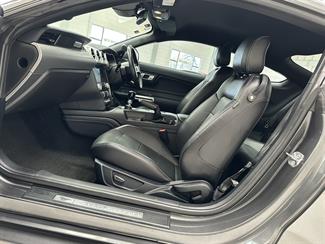 2019 Ford Mustang - Thumbnail