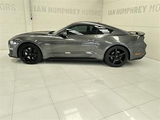 2019 Ford Mustang - Thumbnail