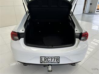 2018 Holden Commodore - Thumbnail
