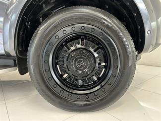2023 Ford Everest - Thumbnail