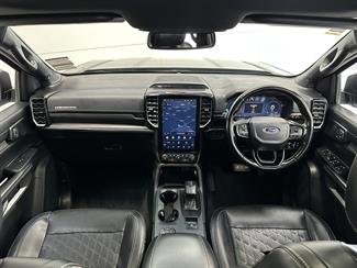 2023 Ford Everest - Thumbnail
