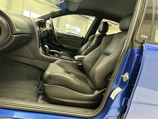 2005 Holden Commodore - Thumbnail