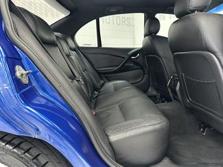 2005 Holden Commodore - Thumbnail