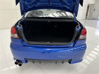 2005 Holden Commodore - Thumbnail