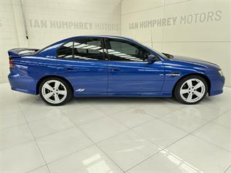 2005 Holden Commodore - Thumbnail