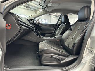 2014 Holden Commodore - Thumbnail