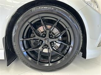 2014 Holden Commodore - Thumbnail