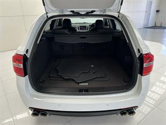 2017 Holden Commodore - Thumbnail