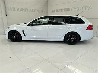 2017 Holden Commodore - Thumbnail