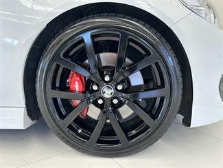 2017 Holden Commodore - Thumbnail