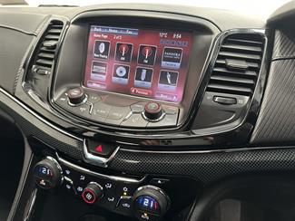 2015 Holden Commodore - Thumbnail