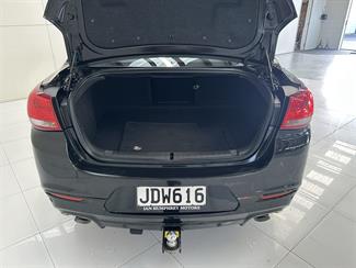 2015 Holden Commodore - Thumbnail