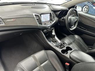 2016 Holden Commodore - Thumbnail