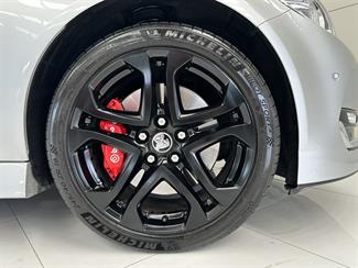 2016 Holden Commodore - Thumbnail