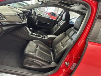 2017 Holden Commodore - Thumbnail