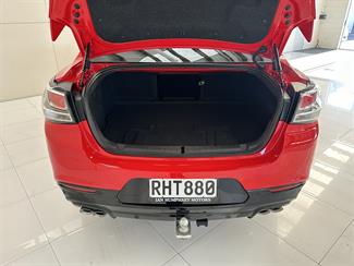 2017 Holden Commodore - Thumbnail
