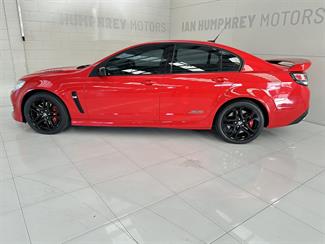 2017 Holden Commodore - Thumbnail