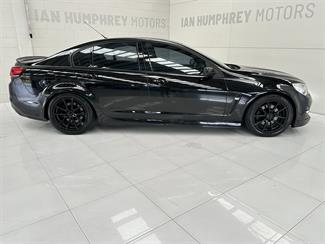 2016 Holden Commodore - Thumbnail