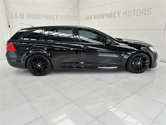 2016 Holden Commodore - Thumbnail