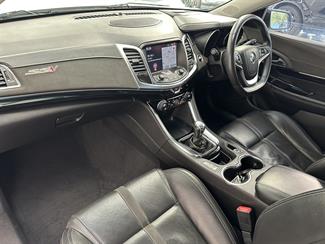 2017 Holden Commodore - Thumbnail