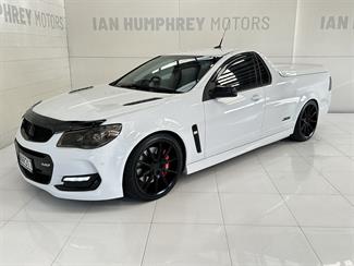 2017 Holden Commodore - Thumbnail