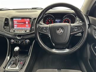 2017 Holden Commodore - Thumbnail