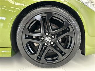 2015 Holden Commodore - Thumbnail