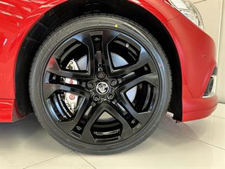 2013 Holden Commodore - Thumbnail