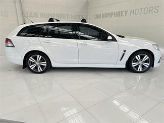 2015 Holden Commodore - Thumbnail