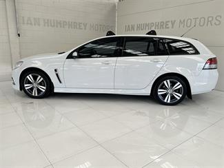 2015 Holden Commodore - Thumbnail