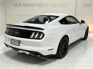 2018 Ford Mustang - Thumbnail
