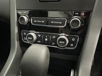 2012 Holden Commodore - Thumbnail