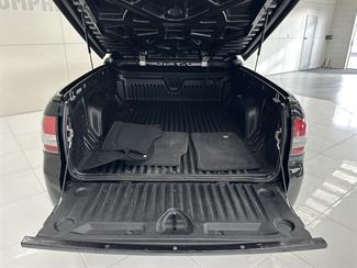2012 Holden Commodore - Thumbnail