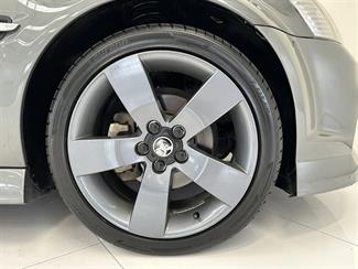 2012 Holden Commodore - Thumbnail