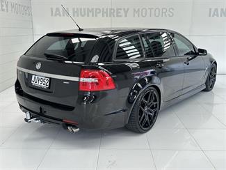 2016 Holden Commodore - Thumbnail