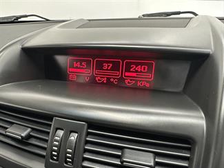 2010 Holden Commodore - Thumbnail